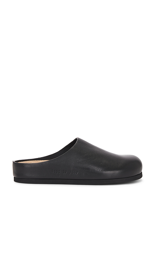 Zueco leather en color negro talla 36 (también en 37, 38, 39) - Common Projects - Modalova