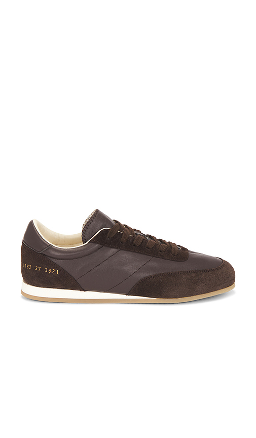 Zapatilla deportiva minimal runner en color marrón talla 36 (también en 37, 38, 39) - Common Projects - Modalova