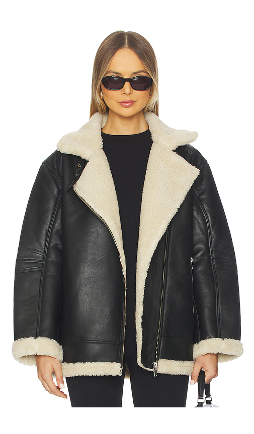 Gestuz Shilina Jacket in Black. Size 36/S. Also in 34/XS, 38/M.