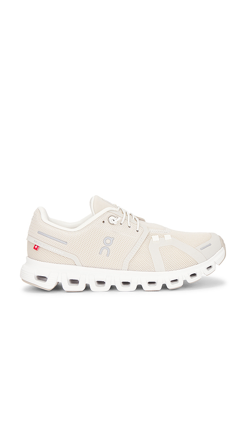 Cloud 6 Sneaker in . Size 10. Also in 5.5, 8.5, 9, 9.5 - On - Modalova