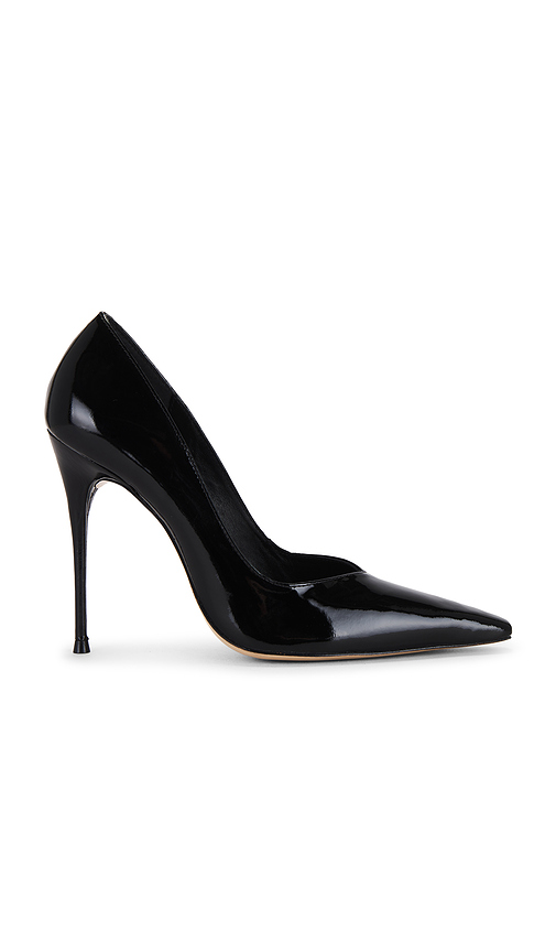 Danae Pump in . Size 10. Also in 6, 6.5, 7, 7.5, 8, 8.5, 9, 9.5 - RAYE - Modalova