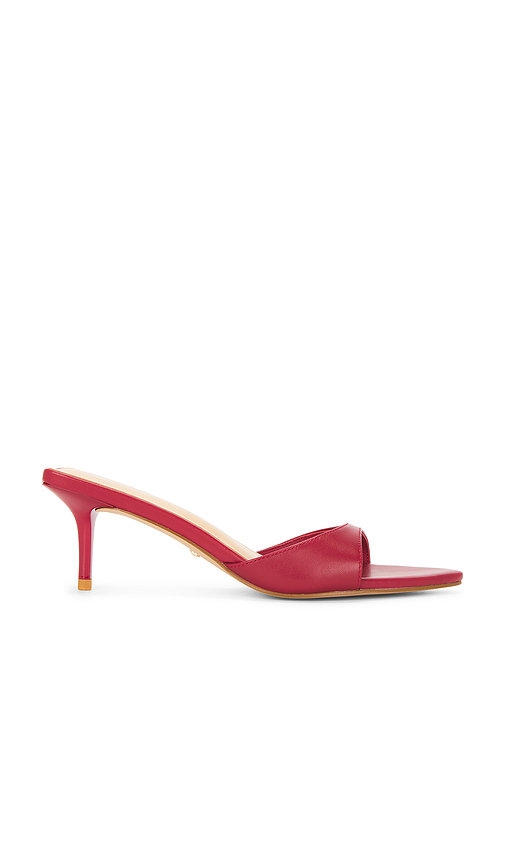 Chad Sandal in . Size 6. Also in 7.5, 8 - RAYE - Modalova
