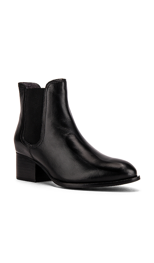 Seychelles In A Trance Booties in Black