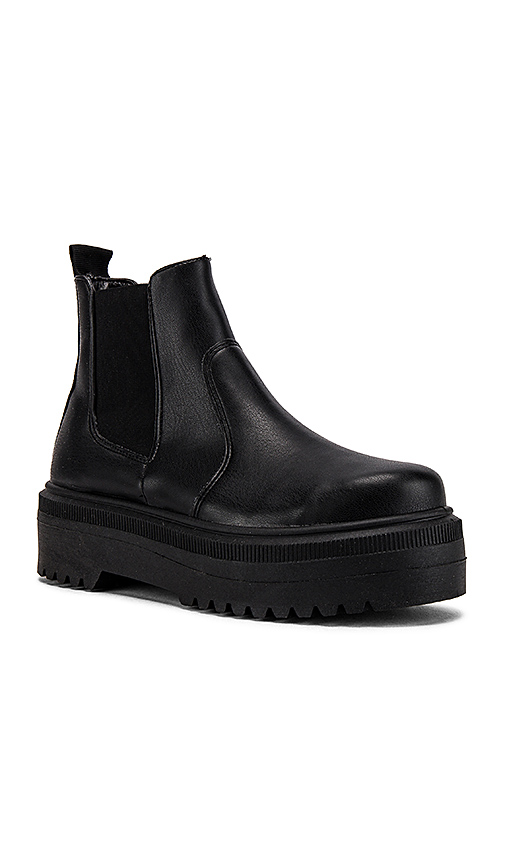 Steve Madden Yardley Booties in Black