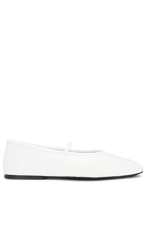 Martinez Flat in . Size 10. Also in 5.5, 6, 6.5, 7, 7.5, 8, 8.5, 9, 9.5 - Tony Bianco - Modalova