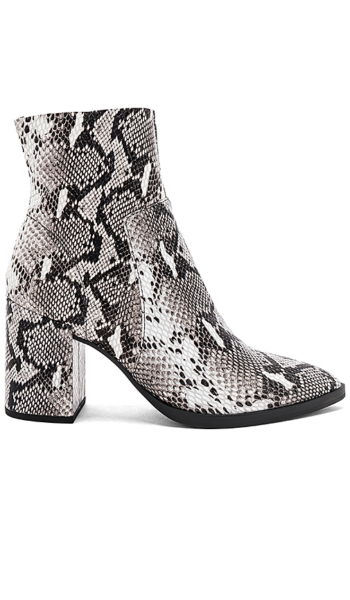 tony bianco pointed toe bootie